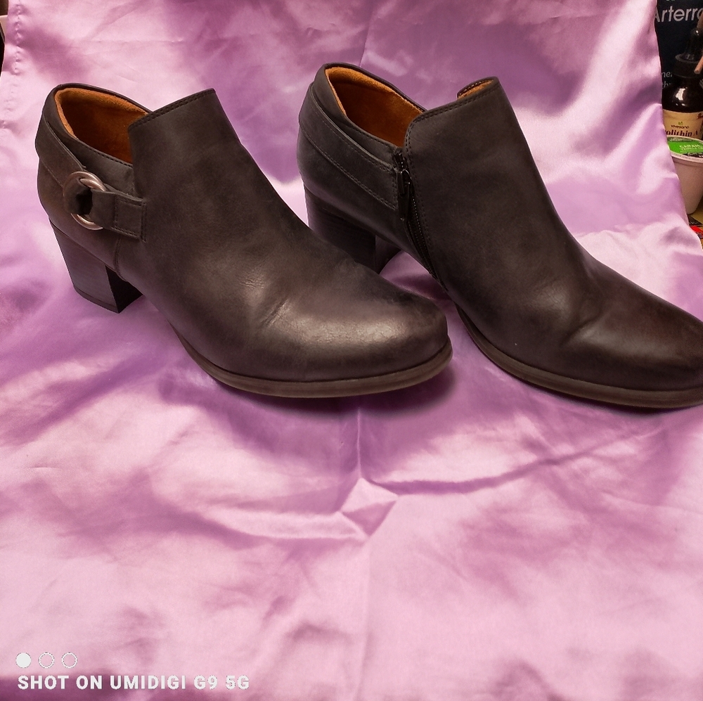 Natural Soul Charcoal Heeled Ankle Boots